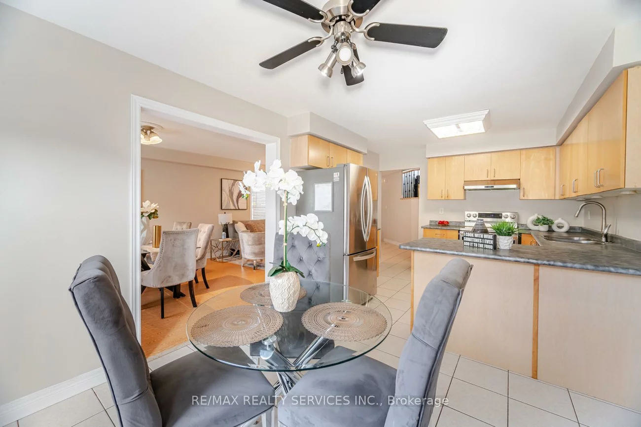 34, Bramoak, Northwest Sandalwood Parkway, Brampton