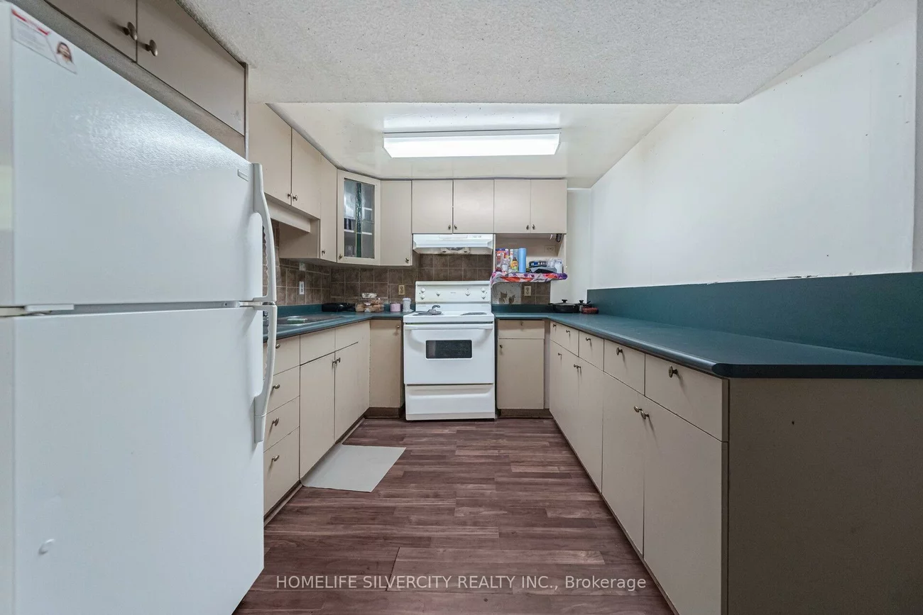 19, Pickard, Fletcher's West, Brampton