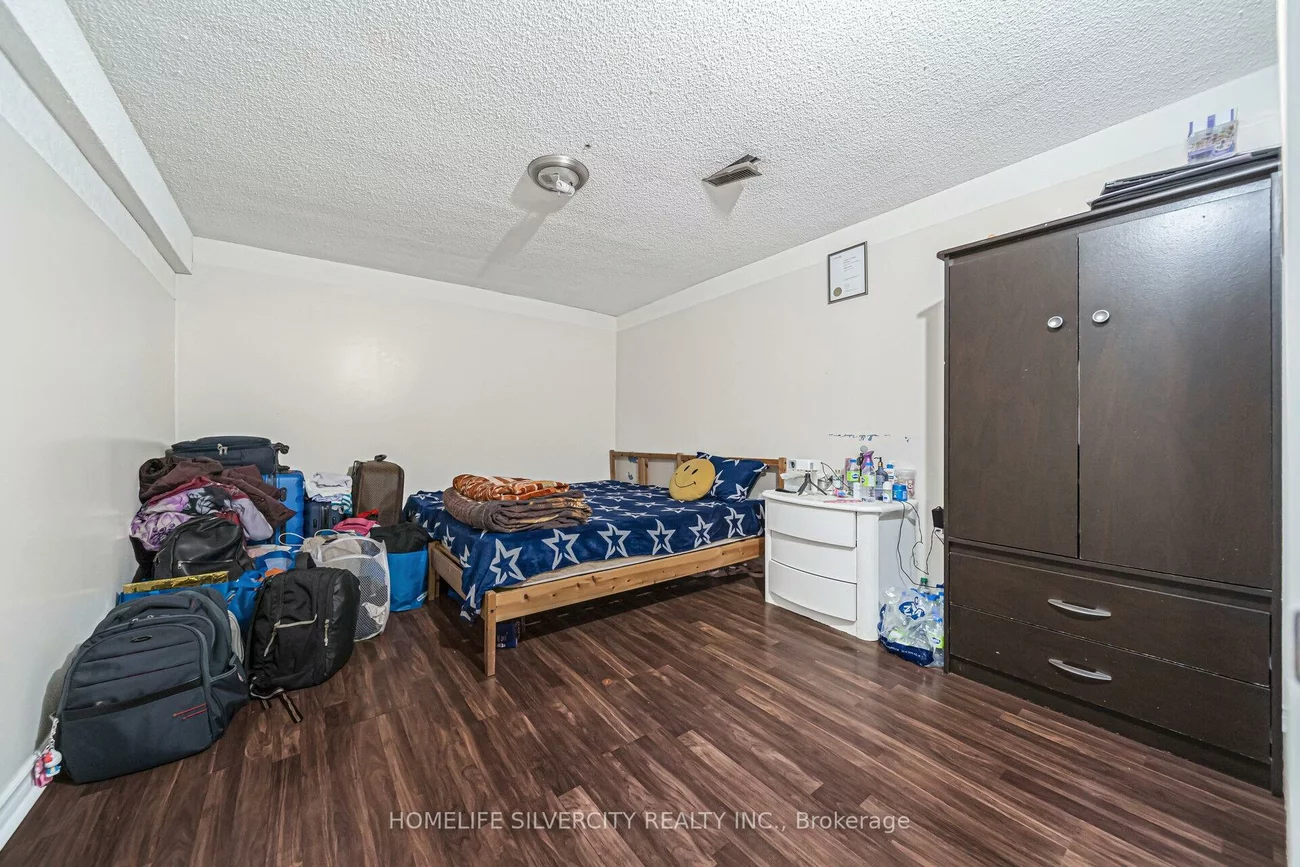 19, Pickard, Fletcher's West, Brampton