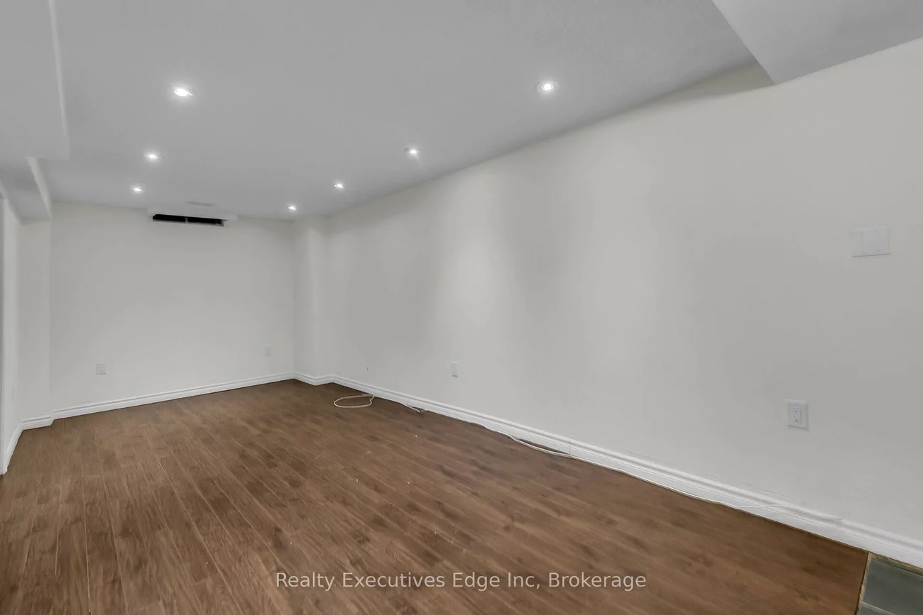 111, Ecclestone, Brampton West, Brampton