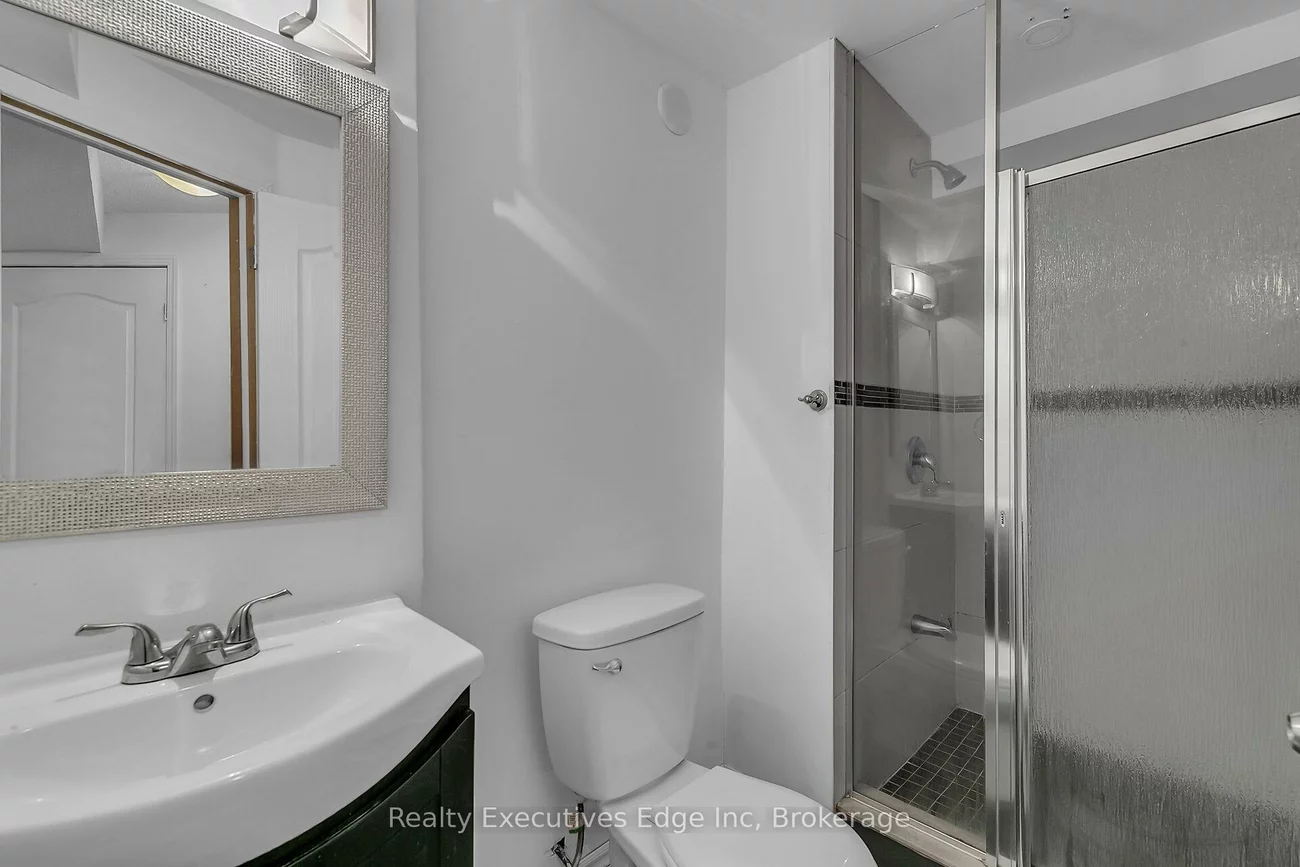 111, Ecclestone, Brampton West, Brampton