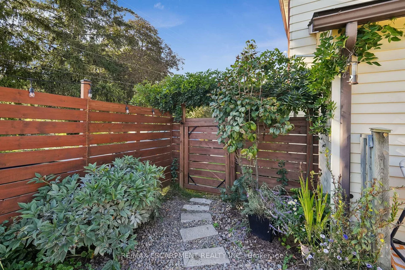 2055, Embleton, Bram West, Brampton