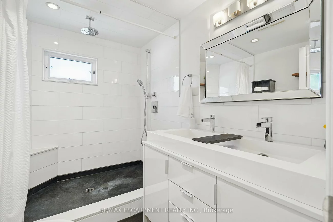 2055, Embleton, Bram West, Brampton