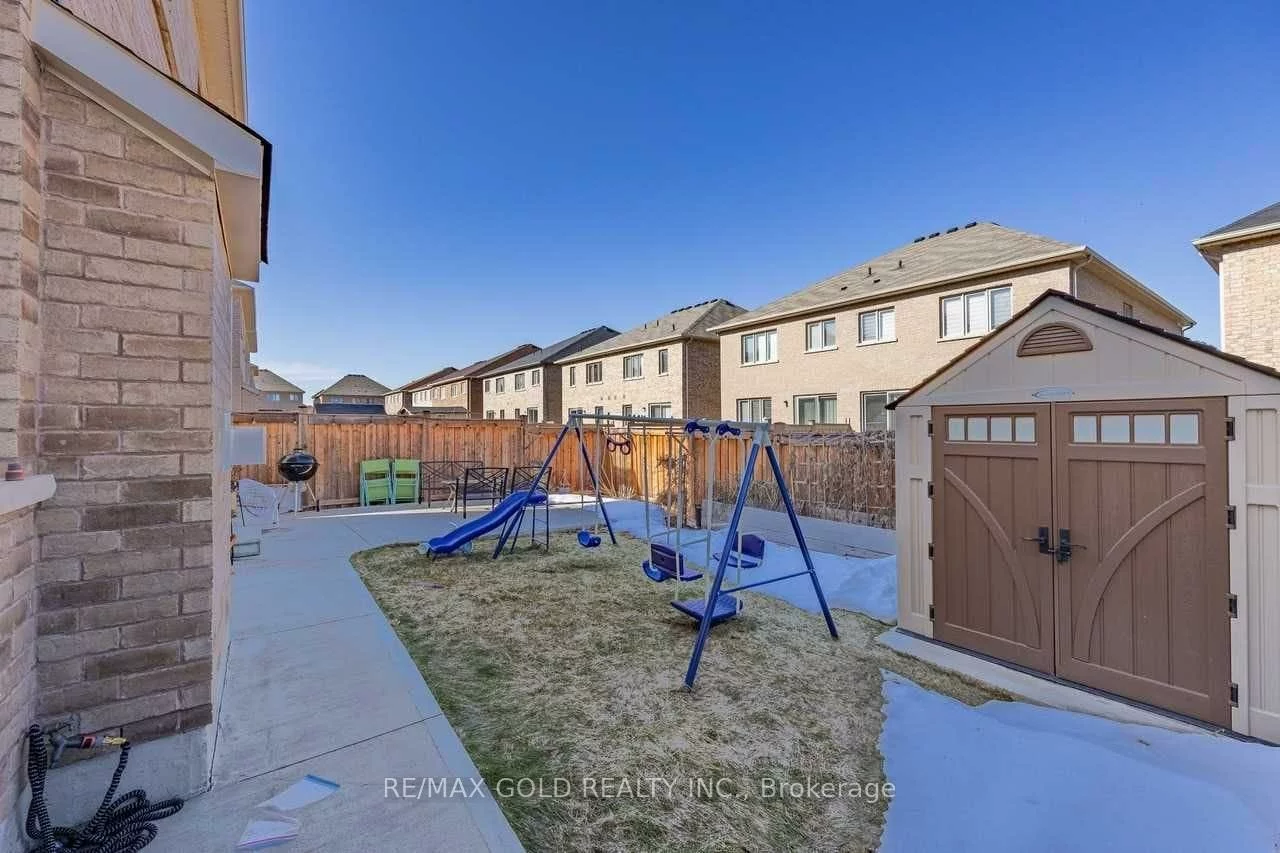 21, Parity, Credit Valley, Brampton