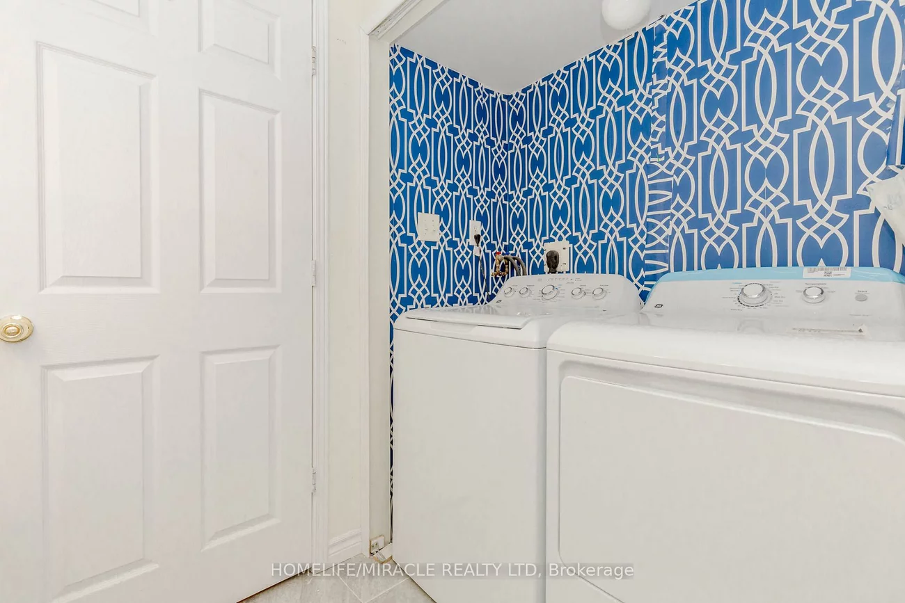 4, Vauxhall, Fletcher's Meadow, Brampton