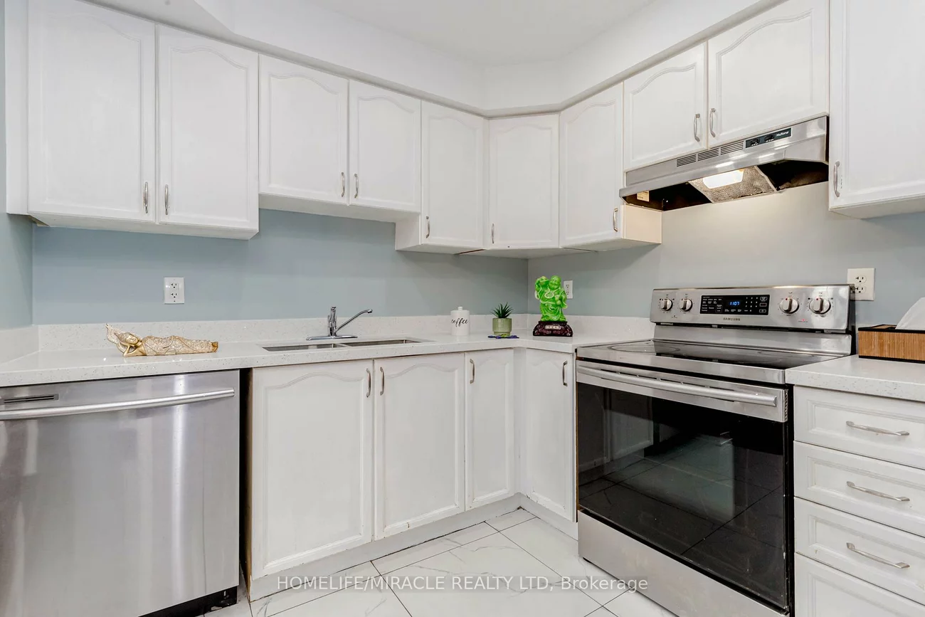 4, Vauxhall, Fletcher's Meadow, Brampton