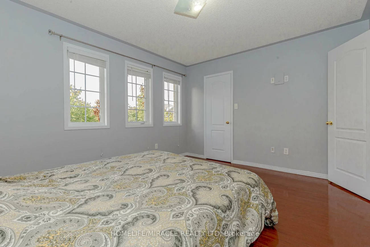 4, Vauxhall, Fletcher's Meadow, Brampton