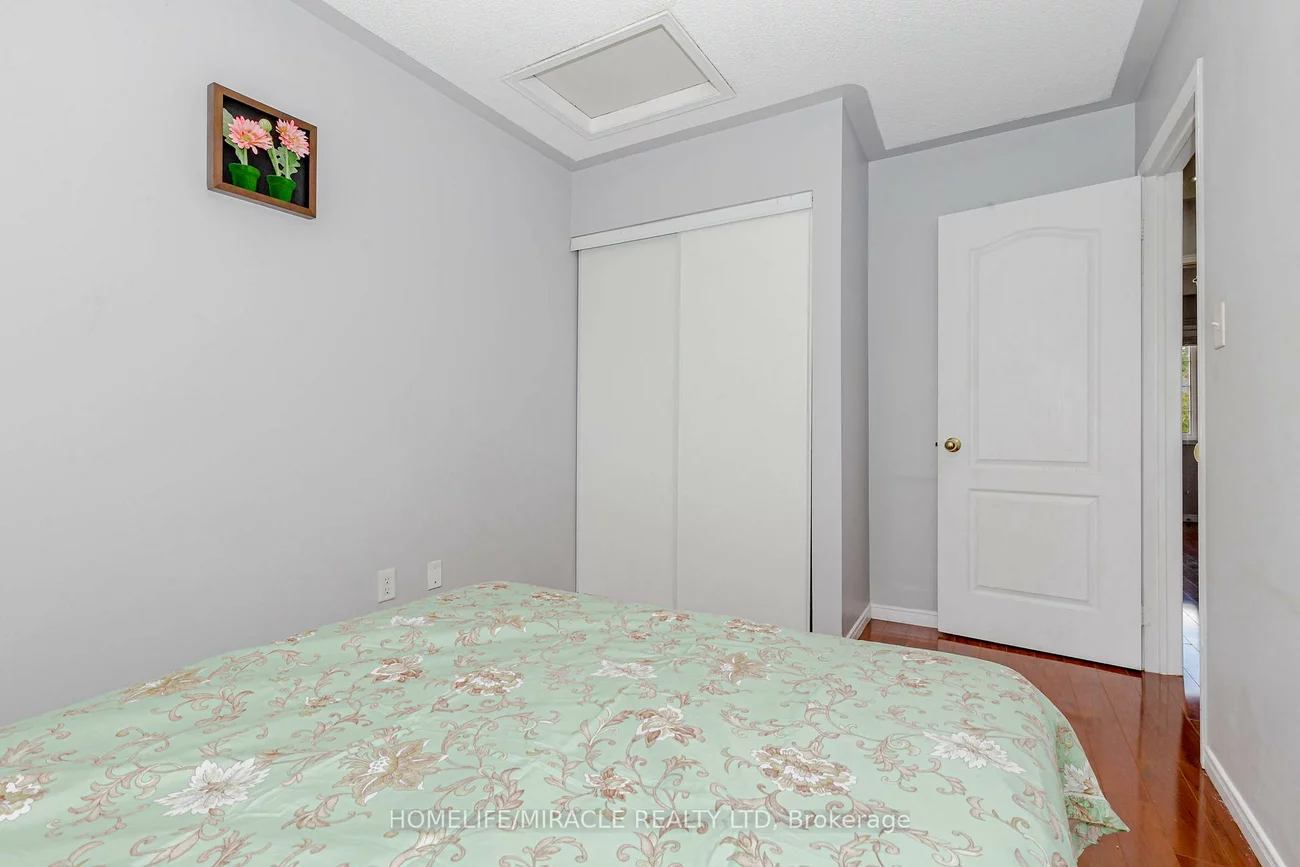 4, Vauxhall, Fletcher's Meadow, Brampton