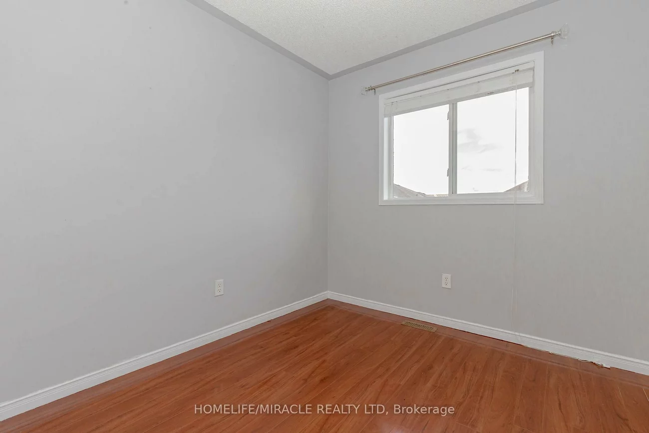 4, Vauxhall, Fletcher's Meadow, Brampton