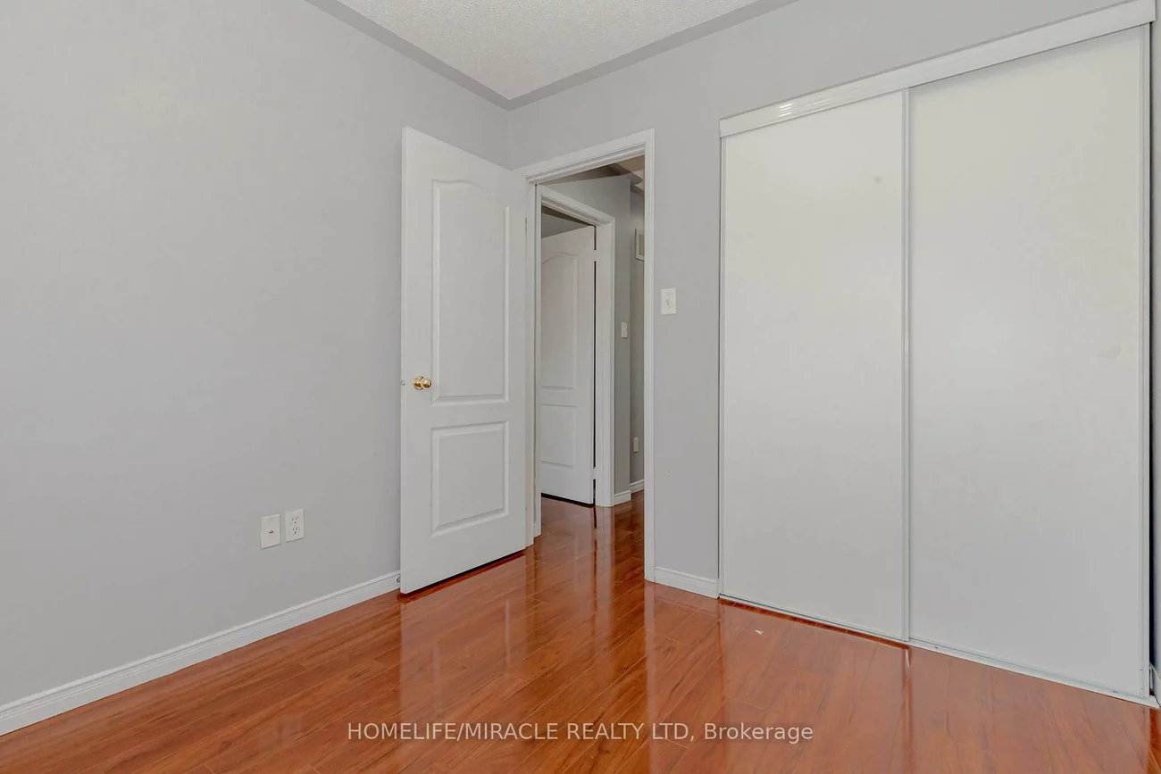 4, Vauxhall, Fletcher's Meadow, Brampton