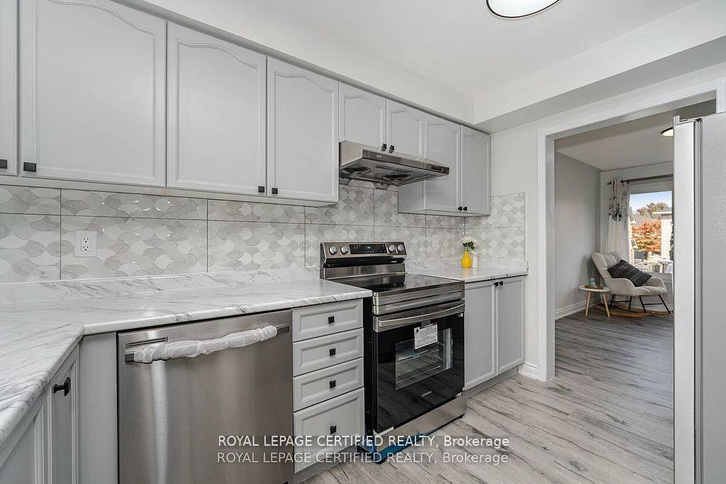 123, Dunlop, Fletcher's Meadow, Brampton