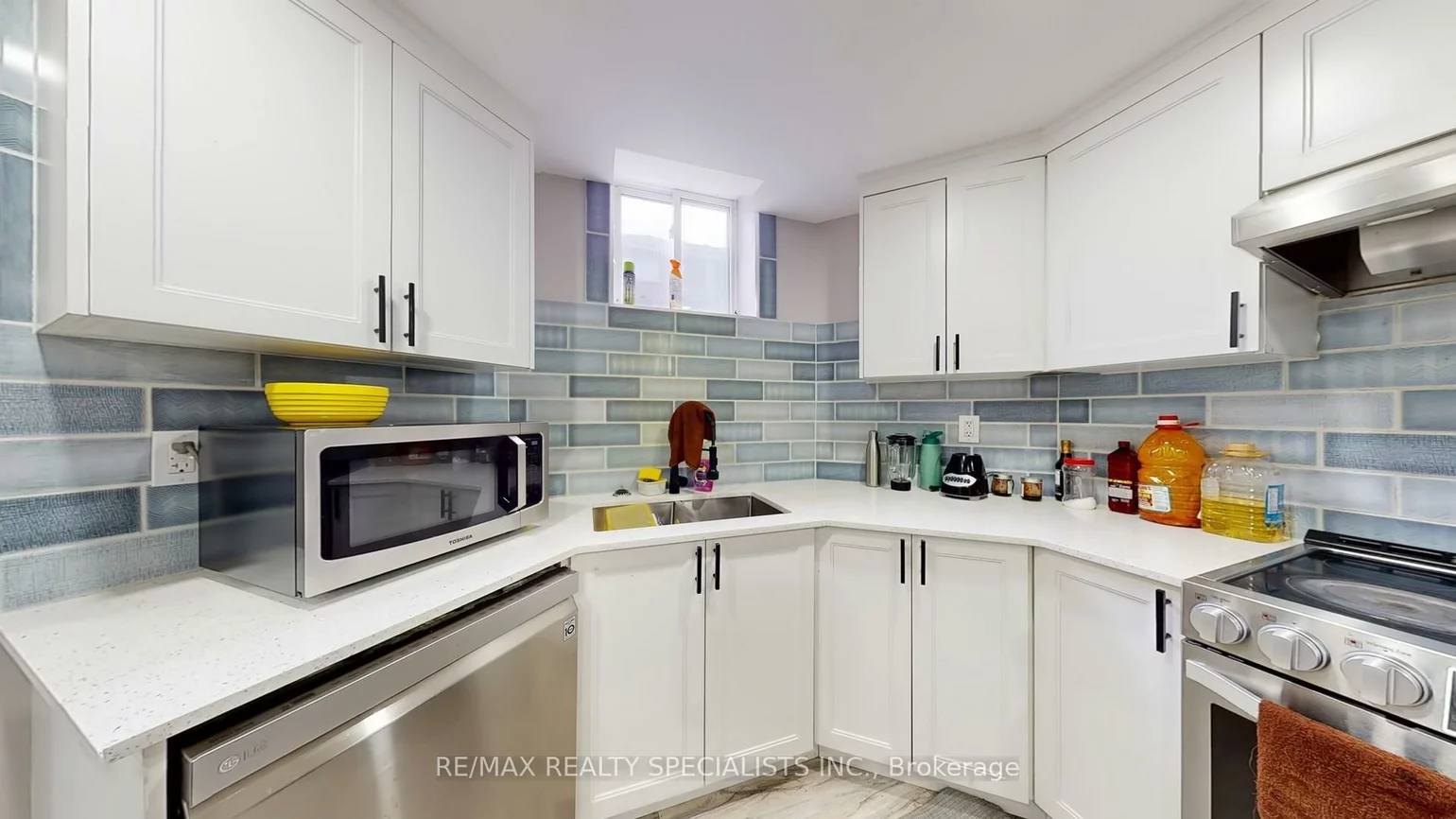 11, Wonder, Vales of Castlemore, Brampton