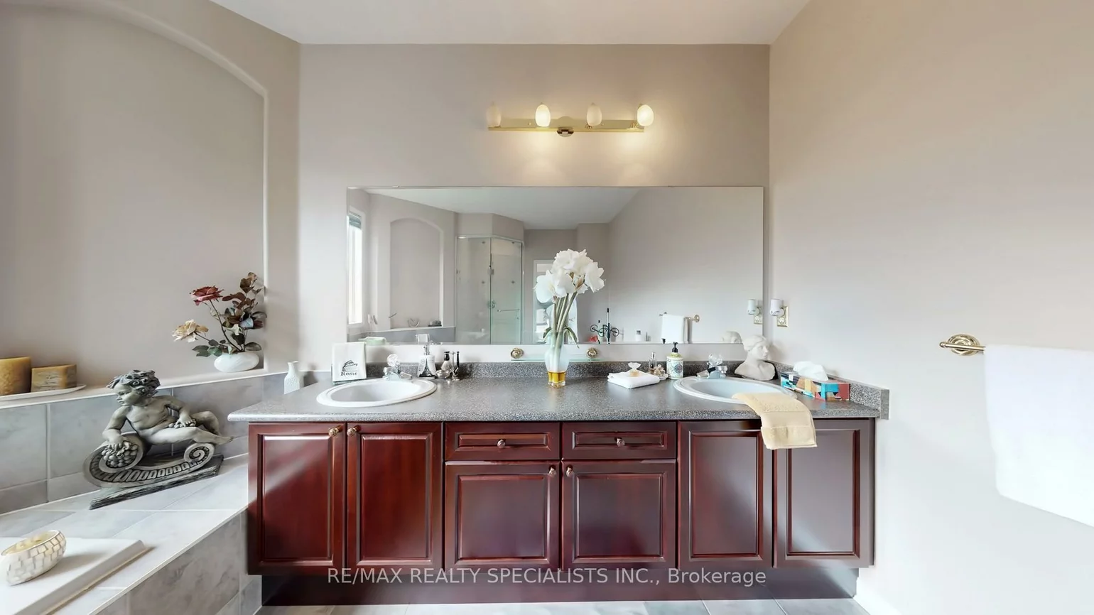 11, Wonder, Vales of Castlemore, Brampton