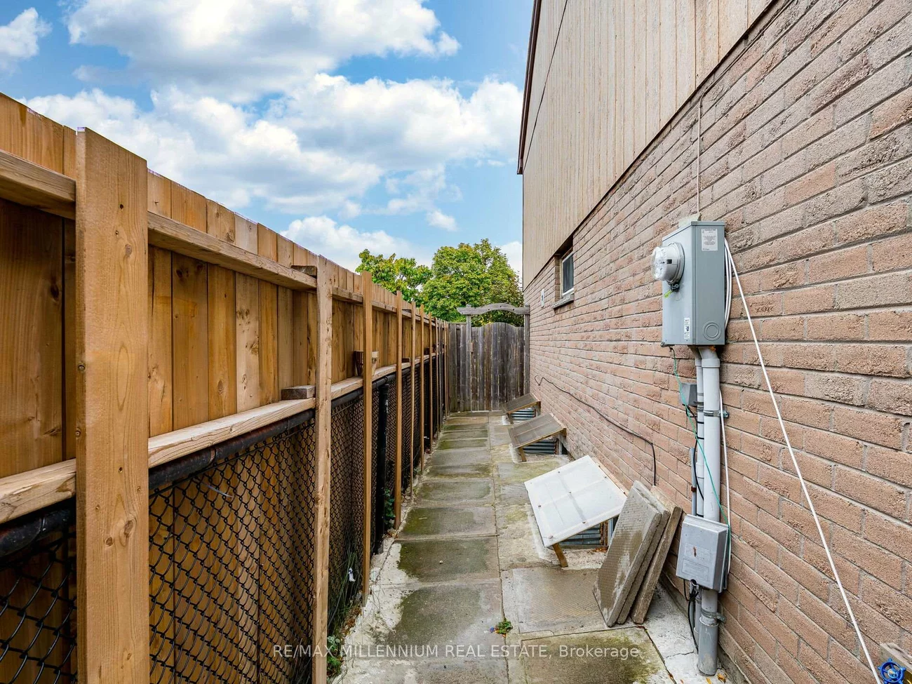 35, Scottsdale, Brampton East, Brampton