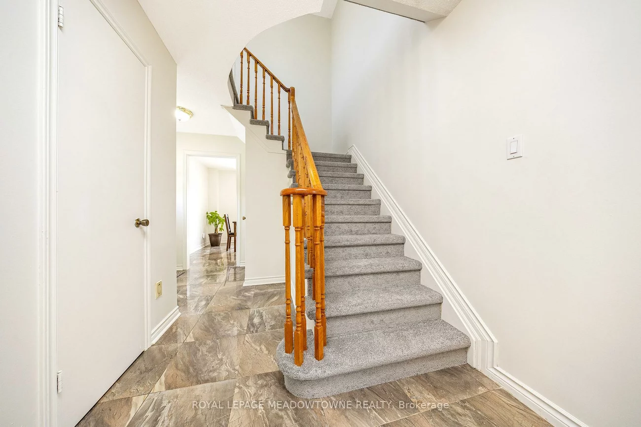 165, Vodden, Brampton West, Brampton