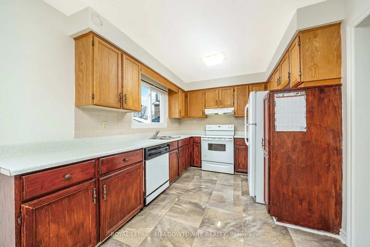 165, Vodden, Brampton West, Brampton