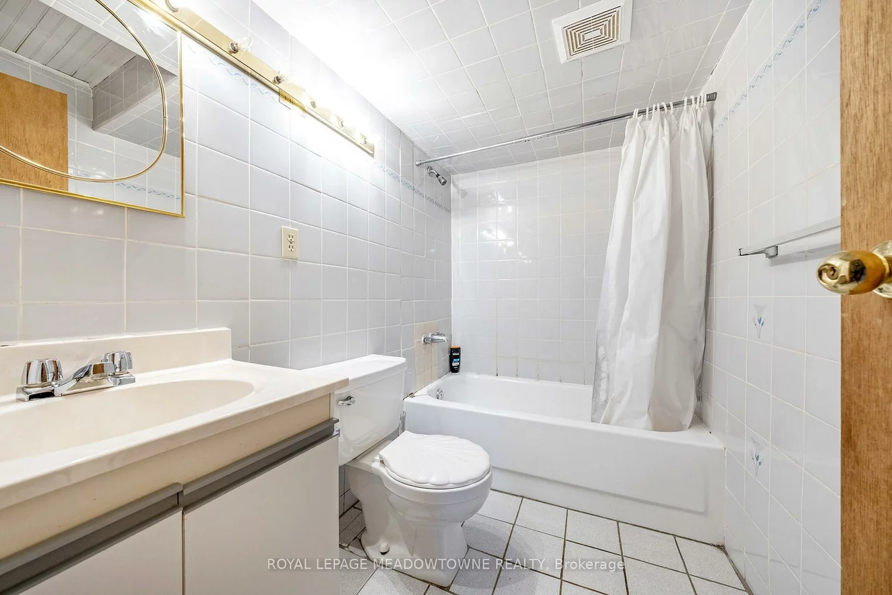 165, Vodden, Brampton West, Brampton