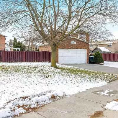165, Vodden, Brampton West, Brampton