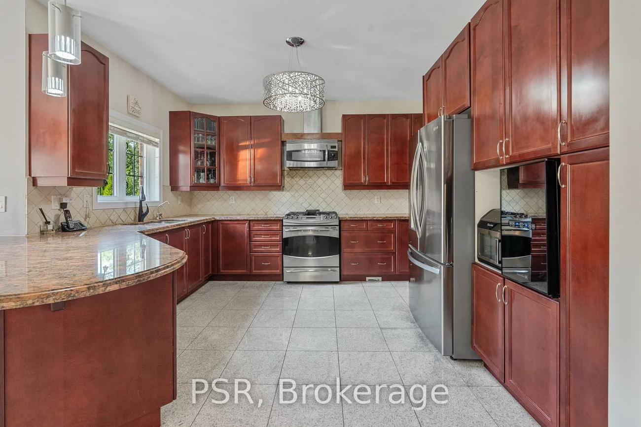 26, Louvain, Vales of Castlemore North, Brampton