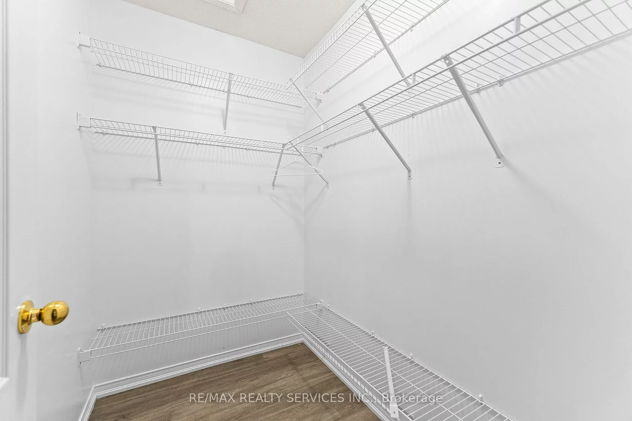 120, Bushmill, Fletcher's Meadow, Brampton