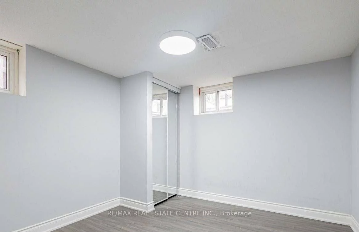 2, Milner, Brampton East, Brampton