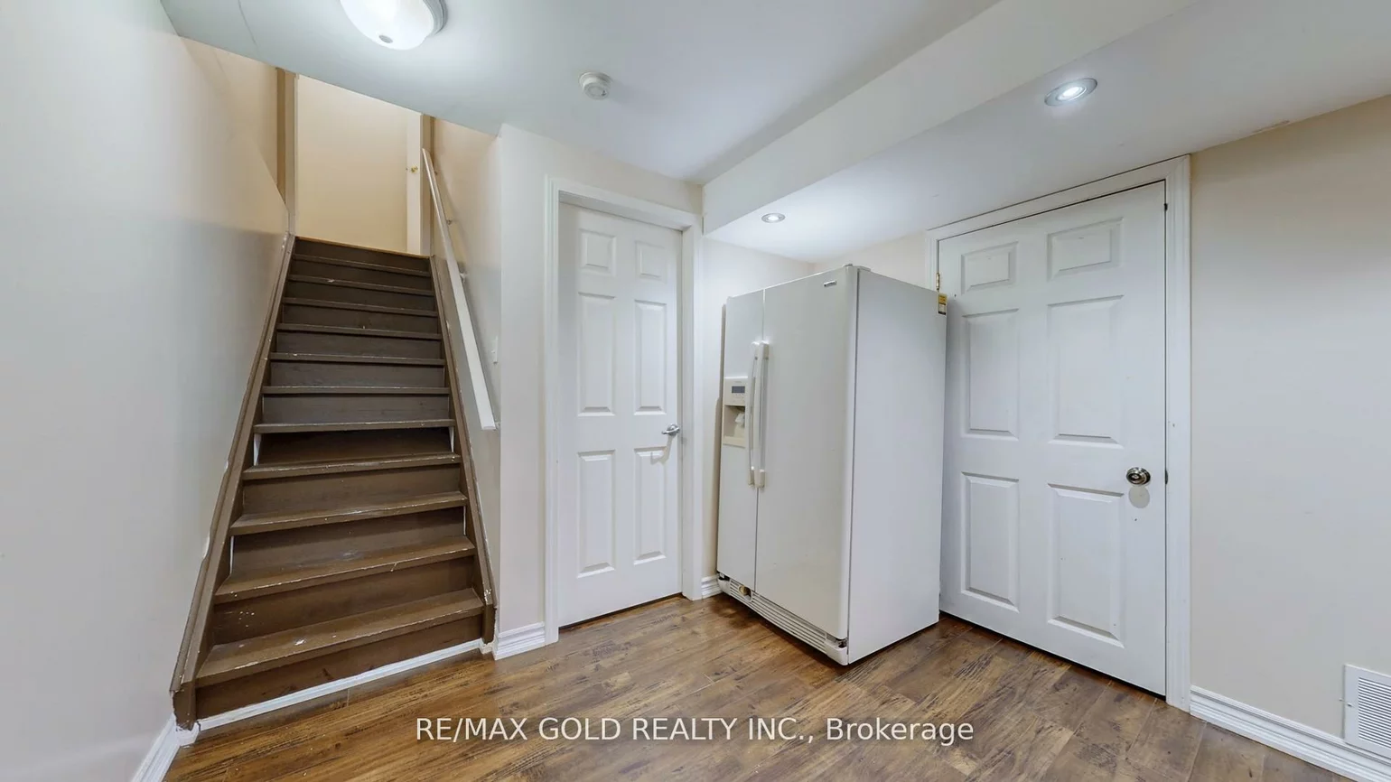 7, Chudleigh, Credit Valley, Brampton