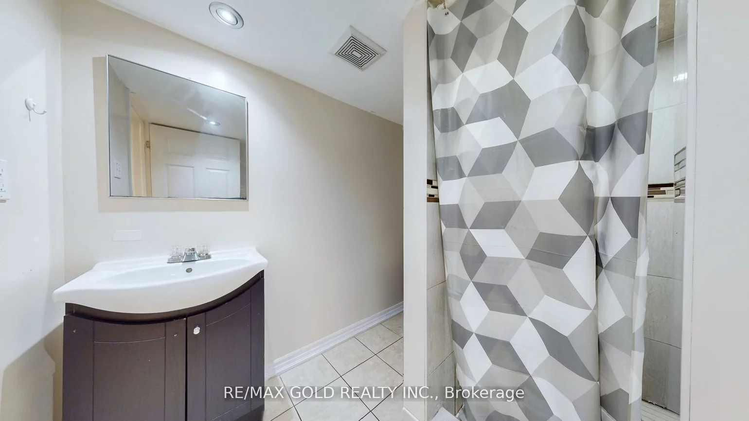 7, Chudleigh, Credit Valley, Brampton