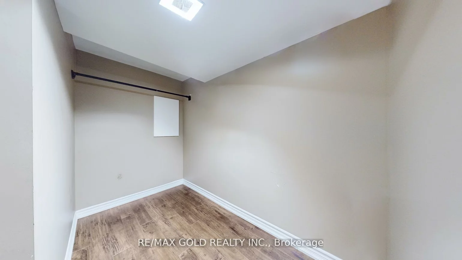 7, Chudleigh, Credit Valley, Brampton