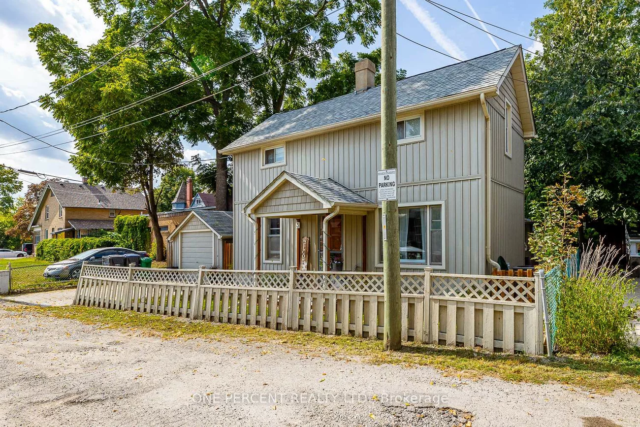 3, Bird, Downtown Brampton, Brampton