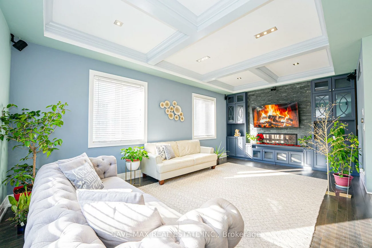 23, Hillcrest, Queen Street Corridor, Brampton