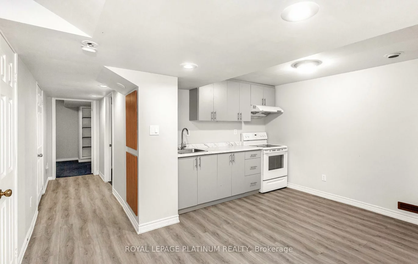 51, Ripley, Fletcher's West, Brampton