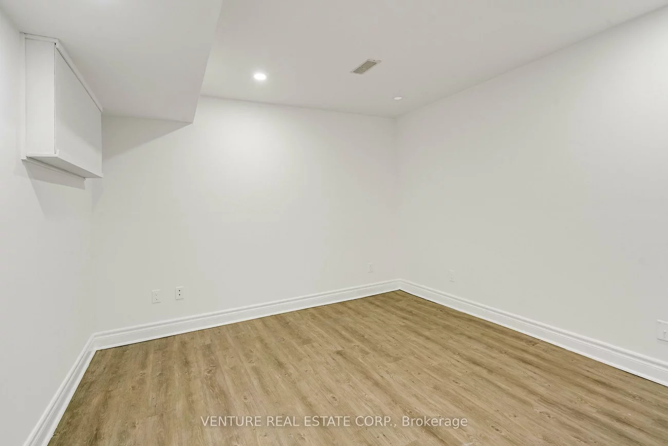 416, Hansen, Madoc, Brampton