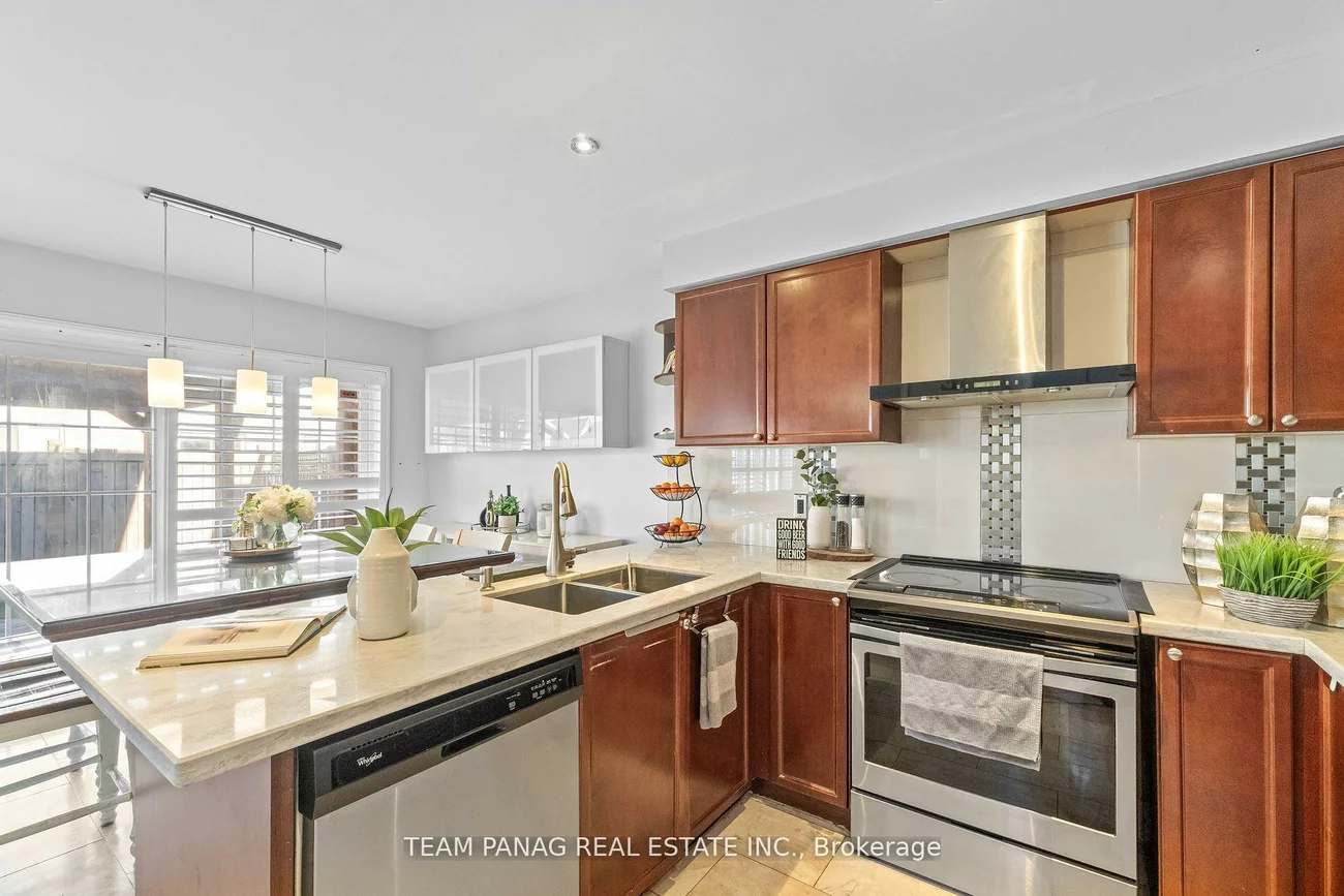 22, Coachlight, Vales of Castlemore, Brampton