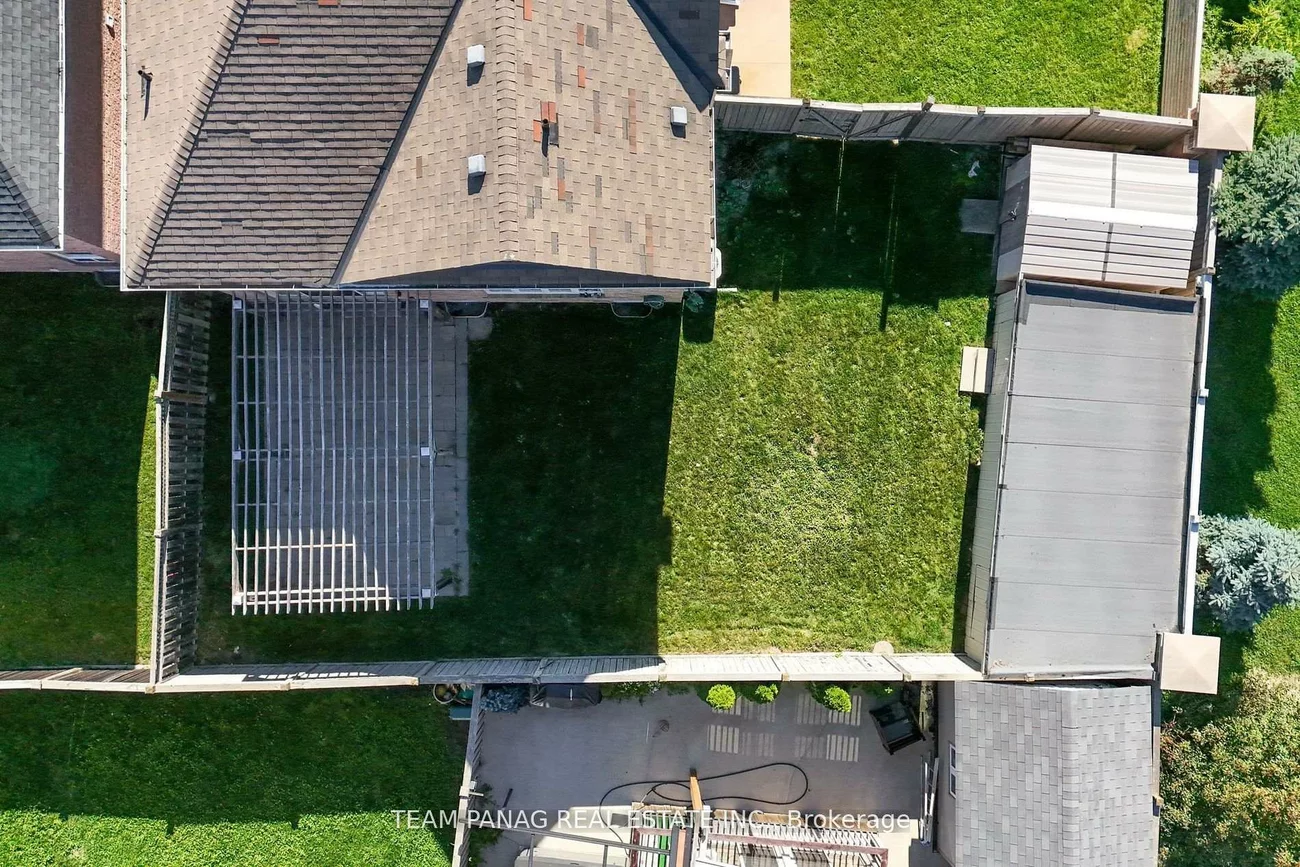 22, Coachlight, Vales of Castlemore, Brampton