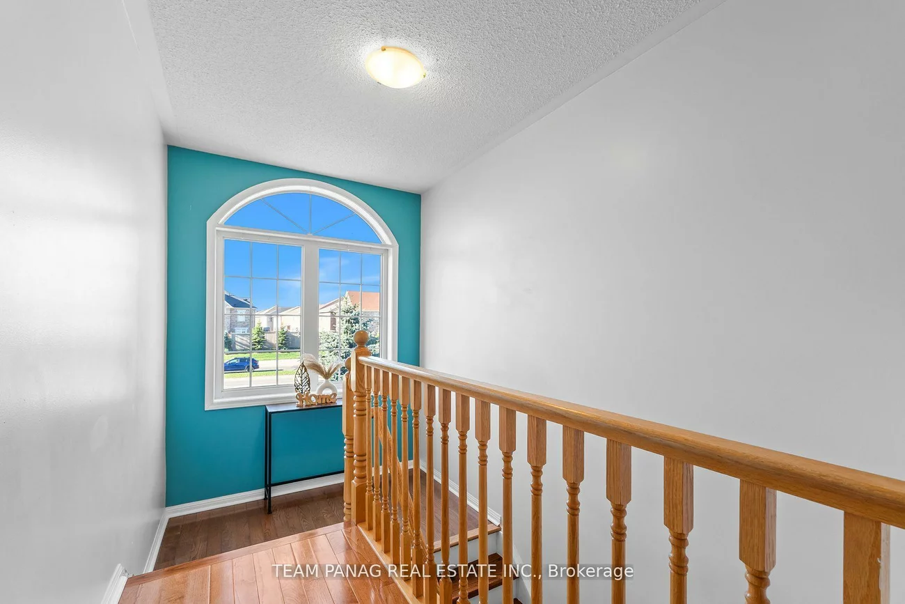 22, Coachlight, Vales of Castlemore, Brampton