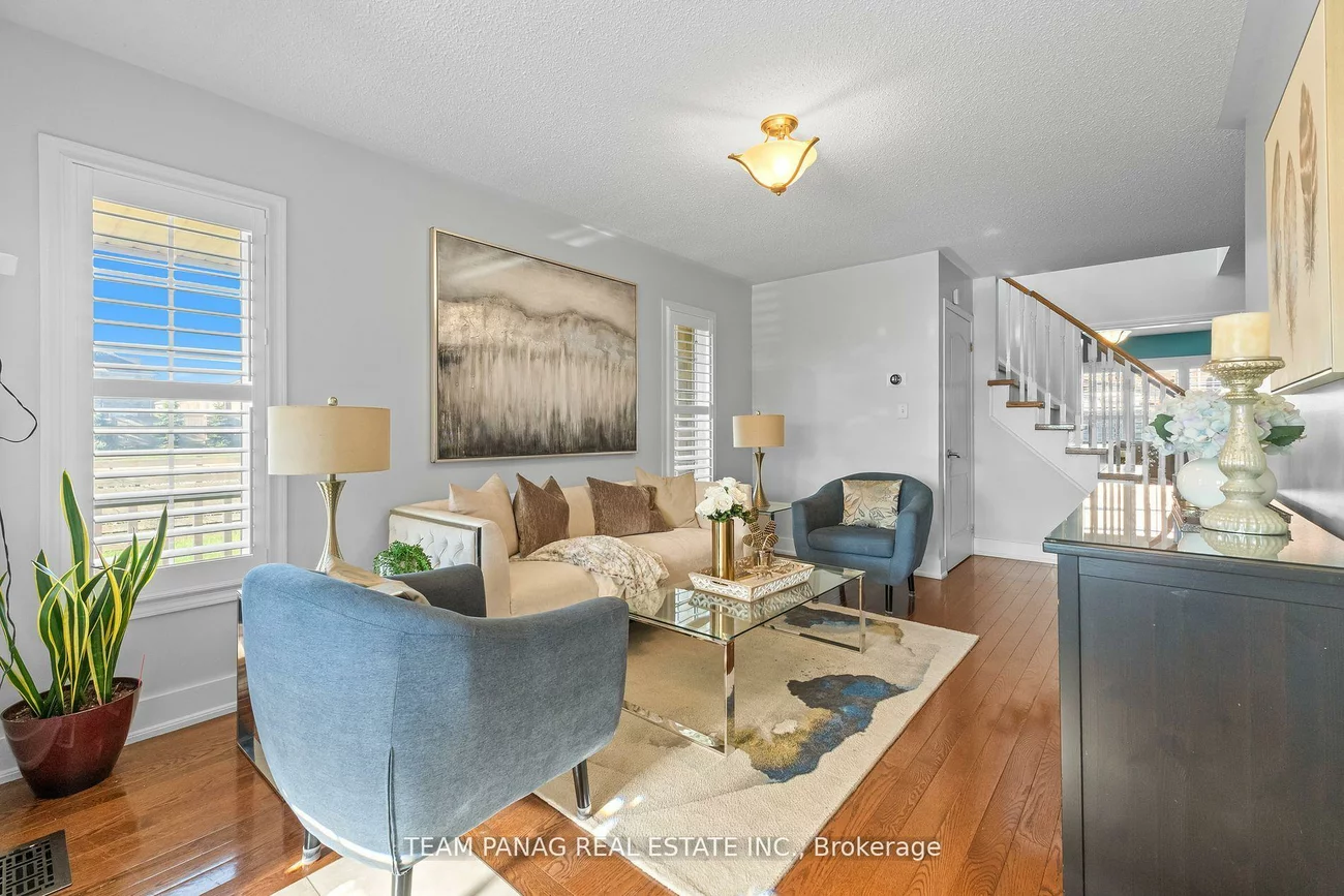 22, Coachlight, Vales of Castlemore, Brampton