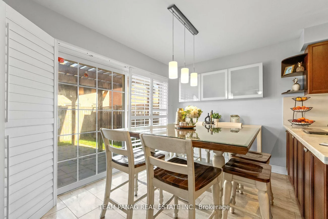 22, Coachlight, Vales of Castlemore, Brampton