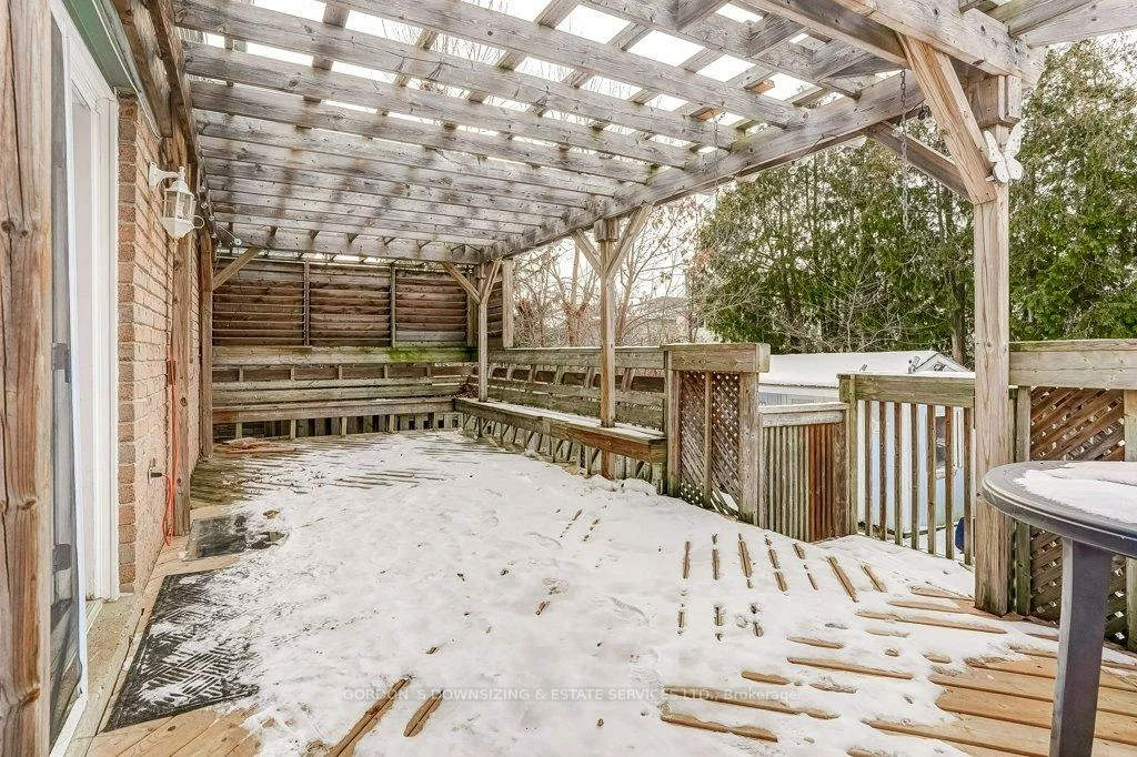 17, Roehampton, Brampton South, Brampton