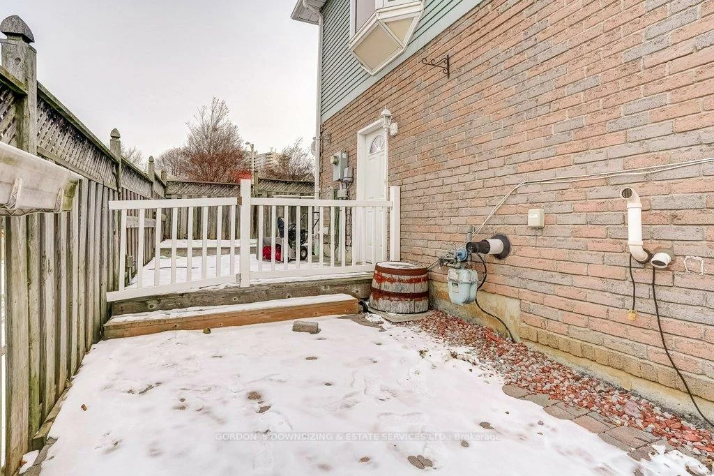 17, Roehampton, Brampton South, Brampton