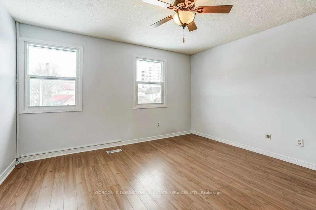 17, Roehampton, Brampton South, Brampton