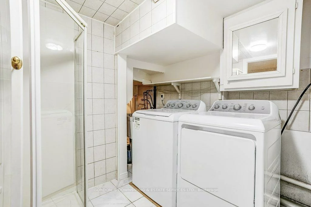 17, Roehampton, Brampton South, Brampton