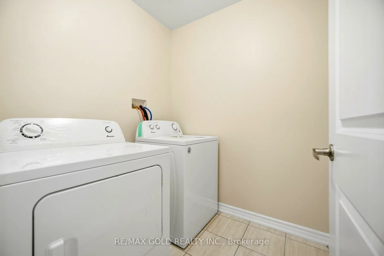 52, Savino, Heart Lake West, Brampton