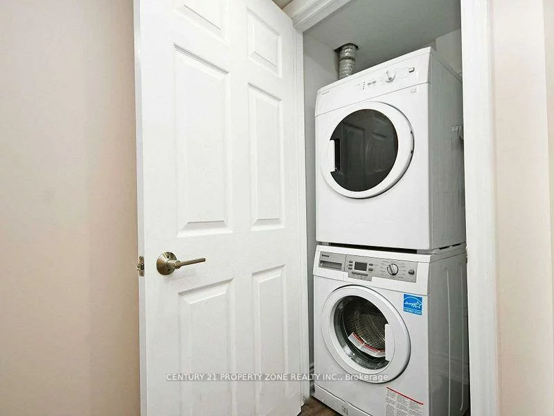 32, Summerdale, Fletcher's Meadow, Brampton