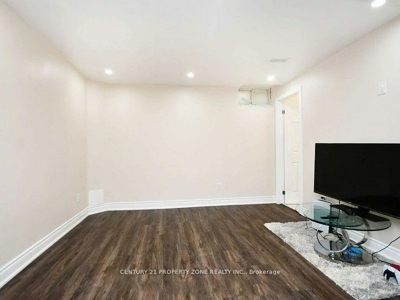 32, Summerdale, Fletcher's Meadow, Brampton