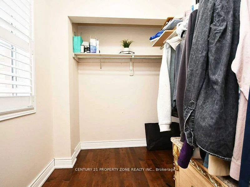 32, Summerdale, Fletcher's Meadow, Brampton