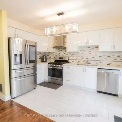 32, Summerdale, Fletcher's Meadow, Brampton