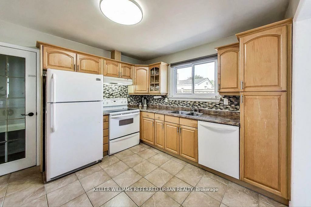 116, Fallingdale, Southgate, Brampton