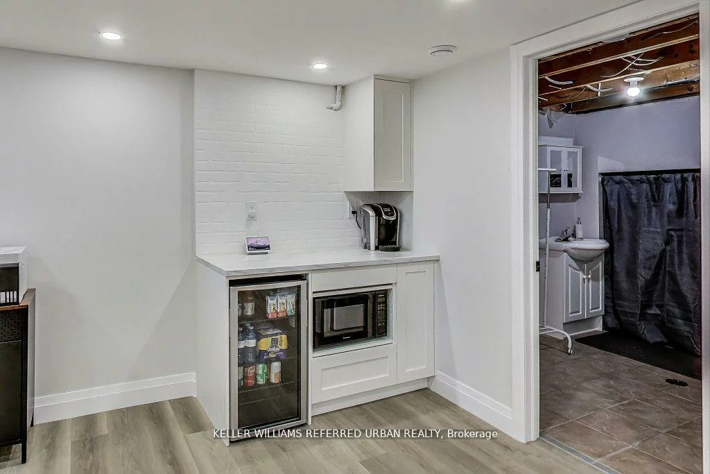 116, Fallingdale, Southgate, Brampton