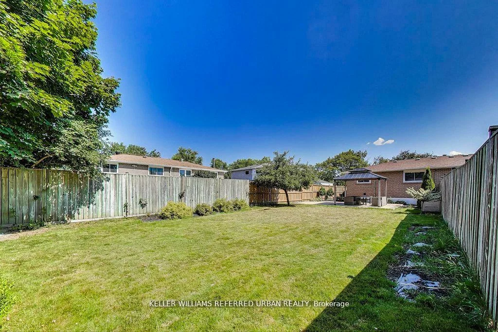 116, Fallingdale, Southgate, Brampton