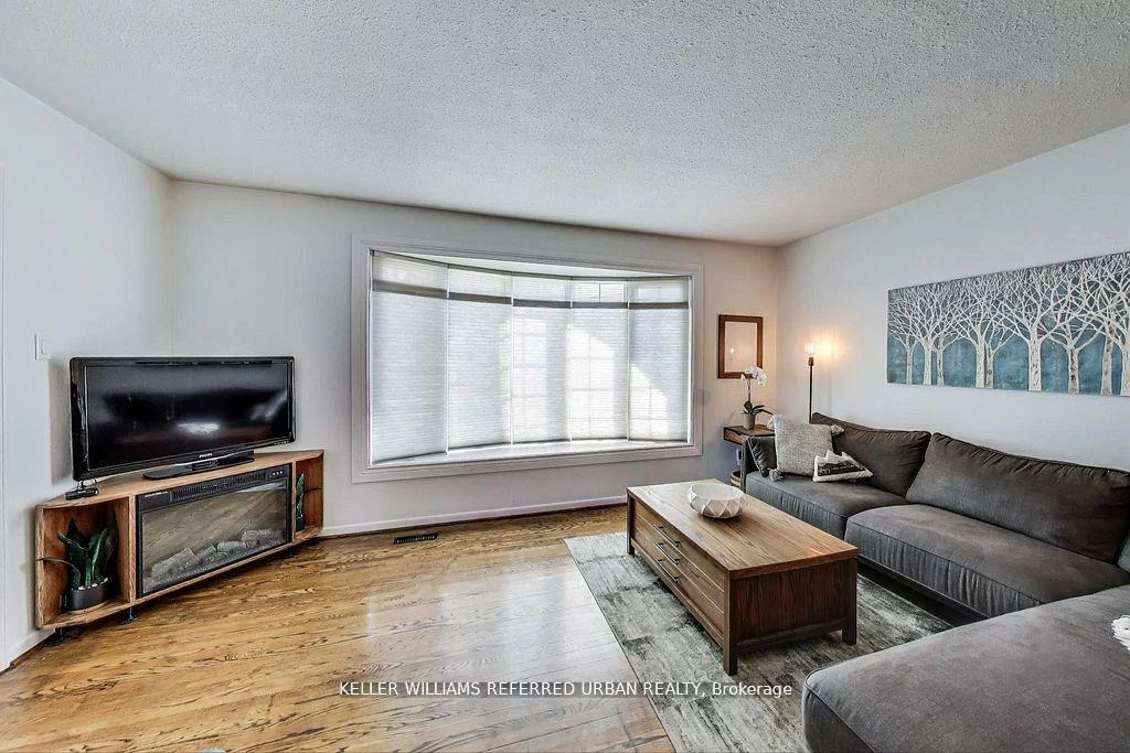 116, Fallingdale, Southgate, Brampton